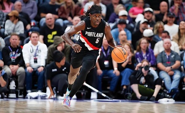 五八策略 后场老将会成为开拓者的领袖，他已经迅速征服了开拓者的球迷？